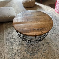 Round Coffee Table 