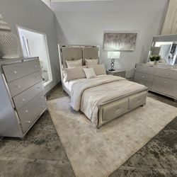 4 Pcs Bedroom Set Silver With Glimmering Accent Mirror Trim Queen $1259 King $1349