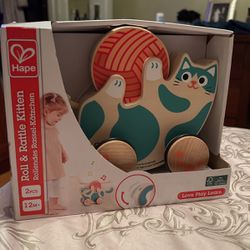 Hape brand. Roll and Rattle Kitten. new in the box