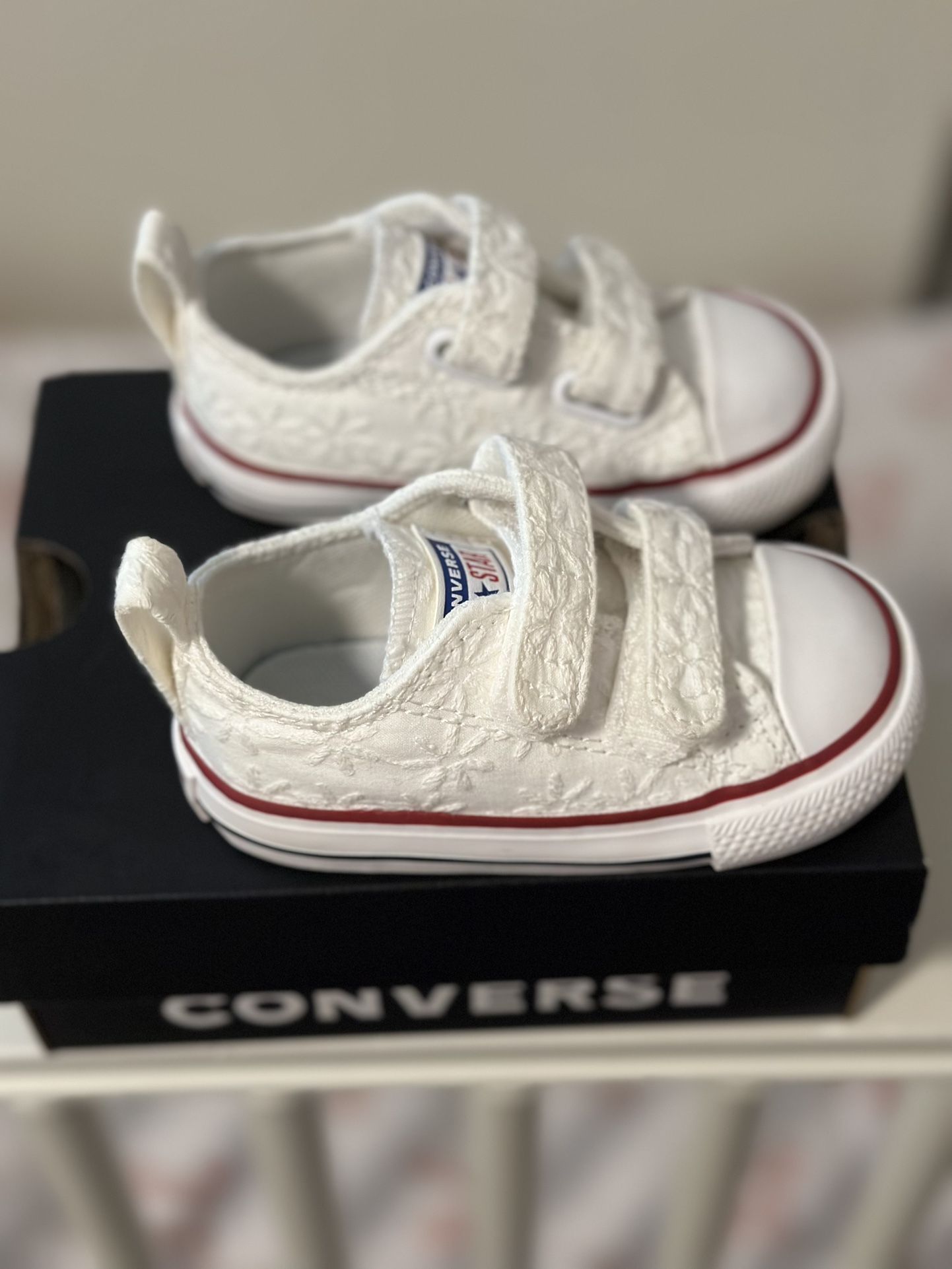 Toddler Girl White Converse Girls shoes