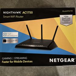 NETGEAR Nighthawk Smart Wi-Fi Router, R6700 - AC1750 
