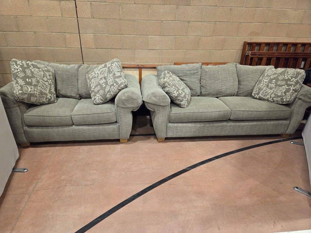 Sofa and Loveseat Set - Light green / gray - Very nice