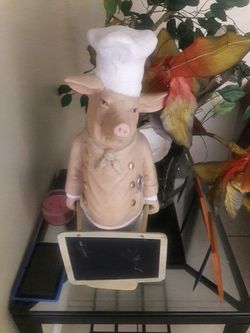 Ceramic pig