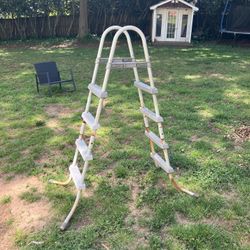 Pool Ladder