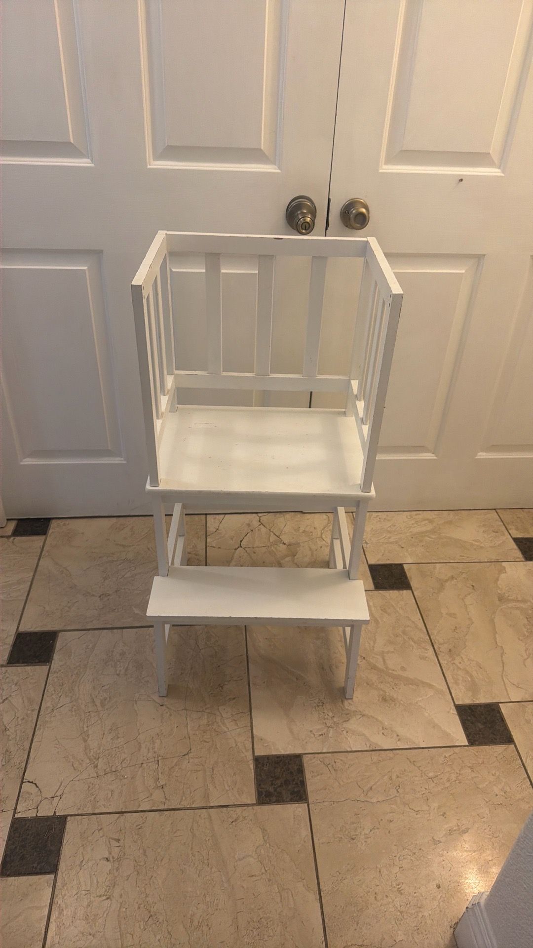 Toddler counter step stool $15