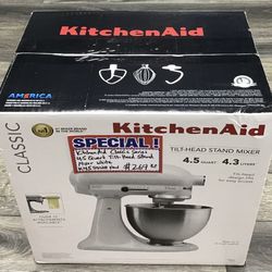 KitchenAid Classic Series 4.5 Quart Tilt-Head Stand Mixer White K45SSWH New 