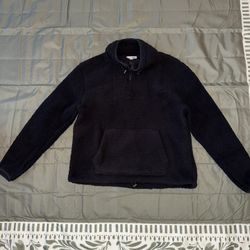 Brand New Black Sherpa Pullover Size M