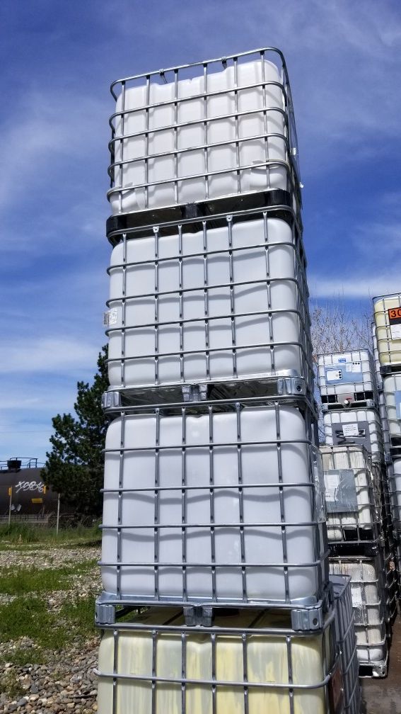 275 gallon IBC tote water tank