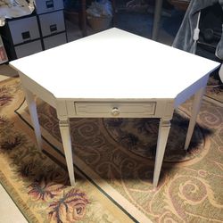 White Corner Desk With Drawer