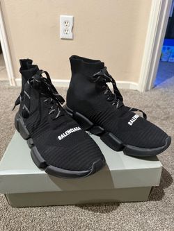 Balenciagas shoe laces