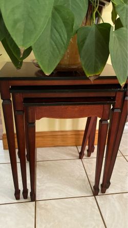 Set of 3 tables