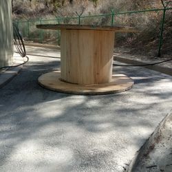 Big Wire Reel. 44W 76H