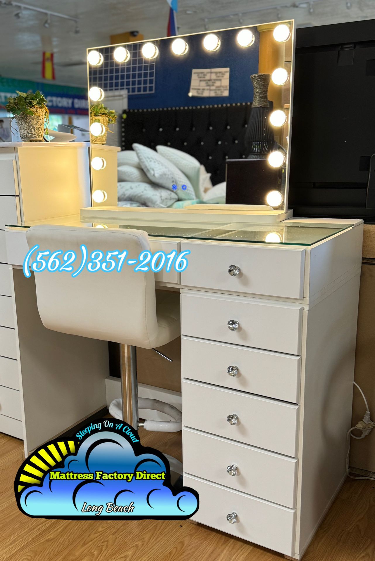 Gorgeous White Vanity Desk With Mirror & Chair 