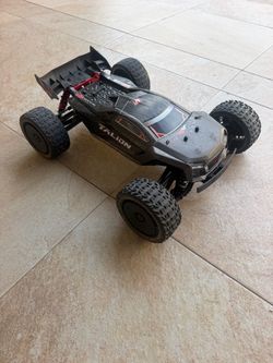 ARRMA Talion EXB 6S + Spektrum transmitter + 4 new ARRMA Backflip LP tires