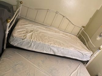 Twin Daybed with Twin Trundle