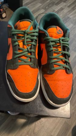 Nike Dunk Low “Miami Hurricanes”