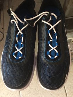 Speedo tennis shoes