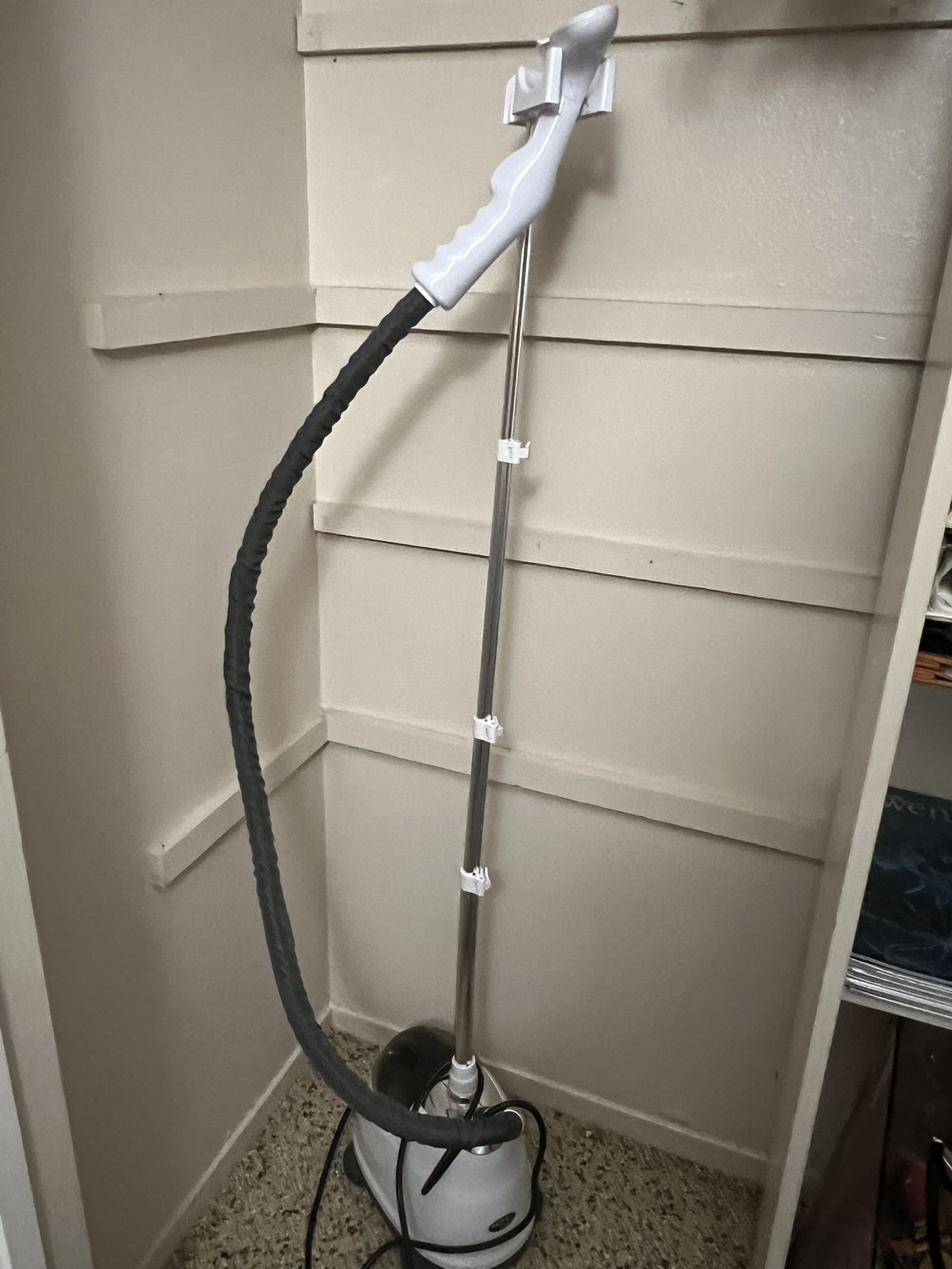 Clothes Steamer