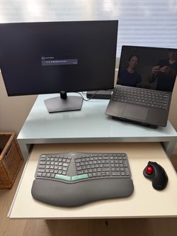 Computer desk