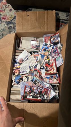2 boxes of sports cards
