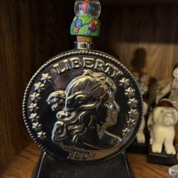 Bar—Statue Of Liberty Decanter Or Decoration/vintage