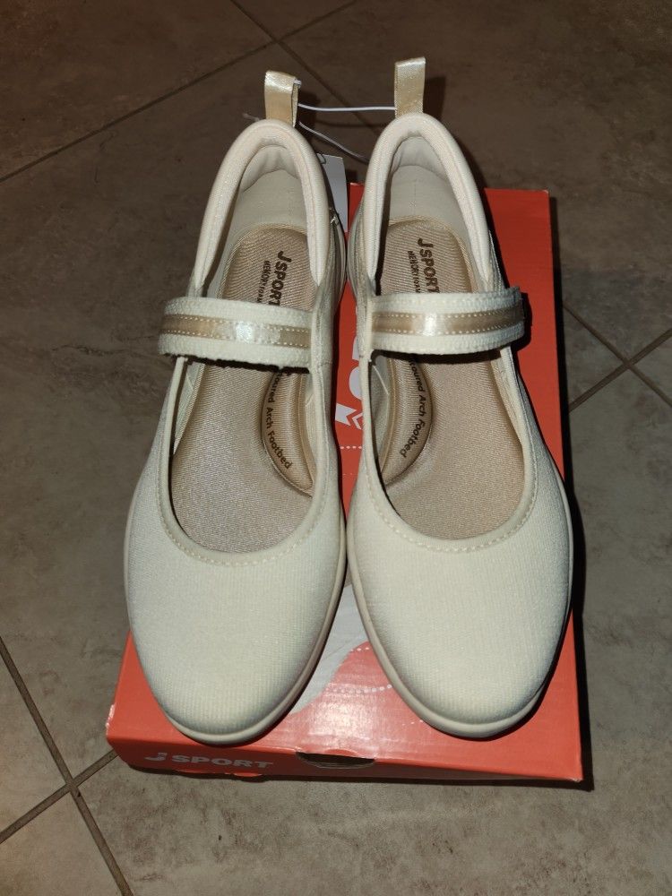 J sport ladies mary jane size 8