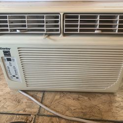 A/C Window Air Conditioner A/C