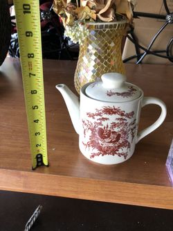 Tea pot