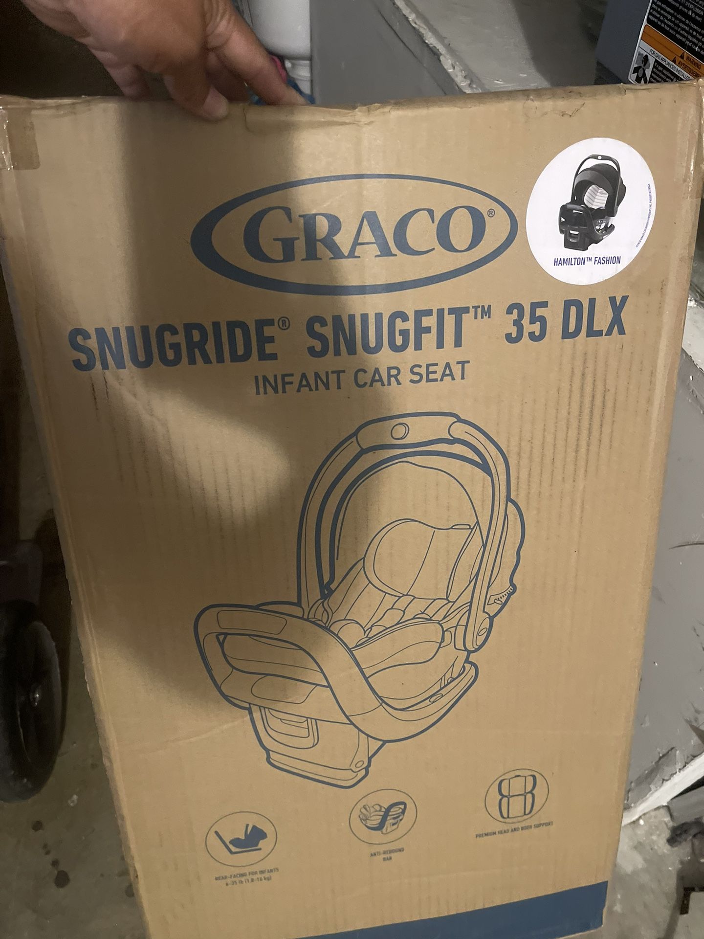 Graco Snugride 35 DLX Brand New