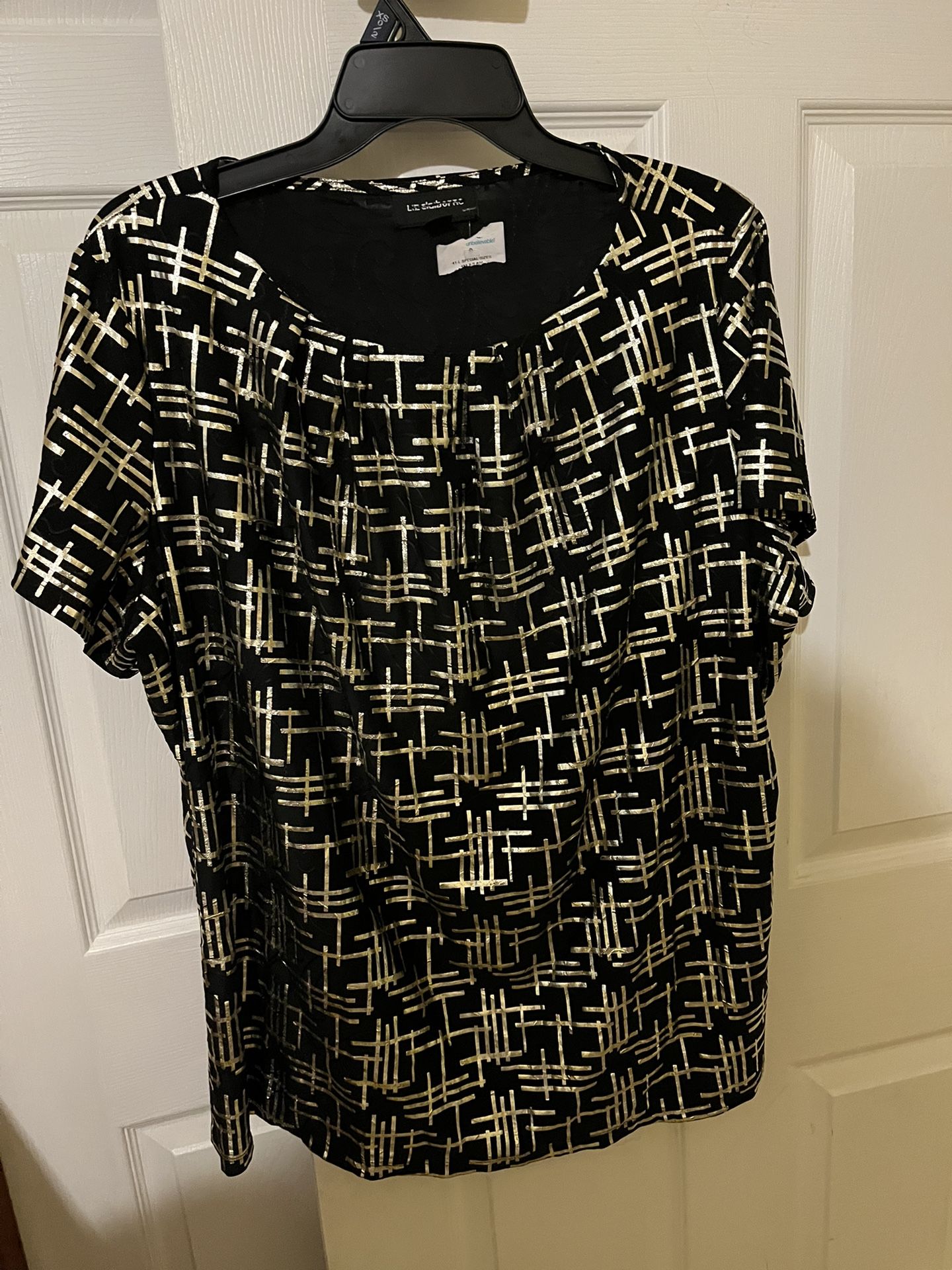 New Women’s 2X Shirt