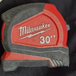 Milwaukee 48-22-6625 30 Ft General Contactor Tape Measure