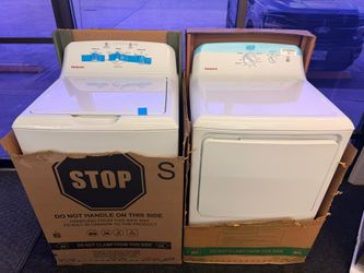 Just Came In Brand New In Box Hotpoint Washer And Dryer Set