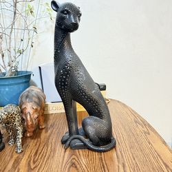 animal statues 