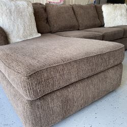 Robert Michael Sectional Excellent Condition 