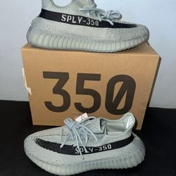 Yeezy Boost 350 V2