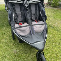 BOB Double Stroller With Parent Organizer cup Holder