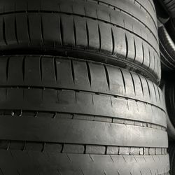 1 Llanta 295/35ZR21 105Y  MICHELIN PILOT SPOR 4S 