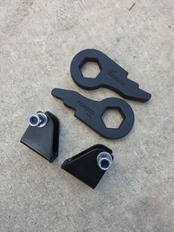 1 to 3 Inch Front Torsion Bar Leveling Keys Shock Brackets 1999 to 2010 Chevy Silverado Sierra 2500HD 3500HD - Suspension Parts