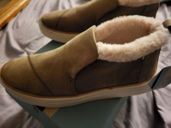 Paxton Faux Fur Toms