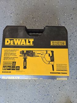 DEWALT SDS Rotary Hammer Drill, Vibration Control Shocks, Corded (D25263K)