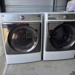 Kenmore elite Washer and Dryer Set