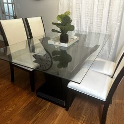 Glass Top Dining table ( Reduced price ! )