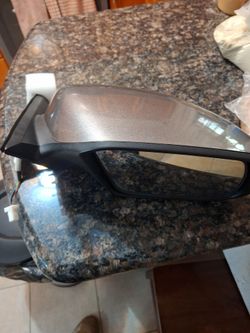 Rh side mirror