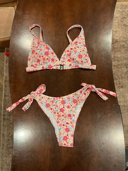 Floral Bikini Two-Piece Set Size L