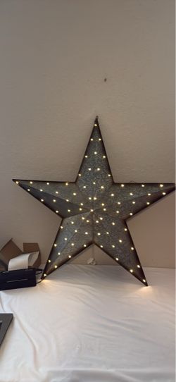 Galvanized Light Up Star