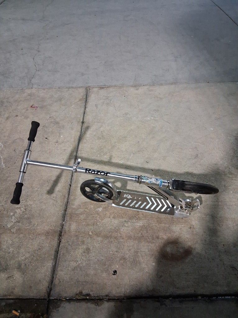 Razor Folding Scooter