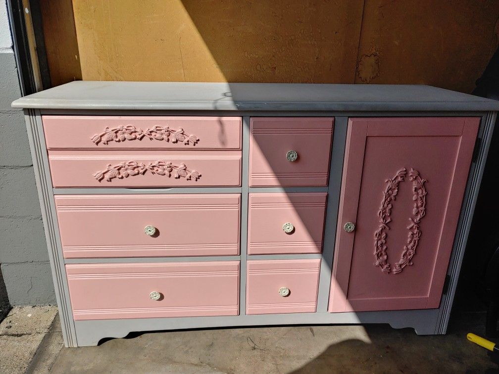 Girl dresser changing table