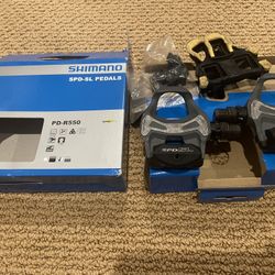 Shimano PD-R550 SPD-SL Pedals and SM-SH11 Cleats
