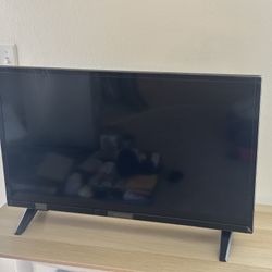 Insignia 32" HD Smart Fire TV (NS-32F201NA23) w/ Remote & Guide