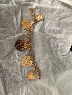 Lilly Pulitzer Gold-Tone Charm Bracelet with Multiple Charms jewelry